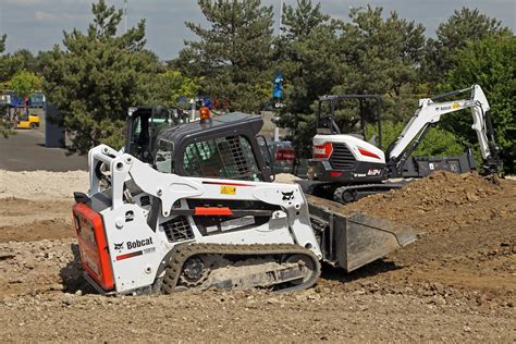 choosing a skid steer|buy a used skid steer.